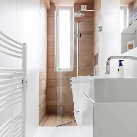 Elegant Getaway Near Iconic Eagles' Bridge Sofia